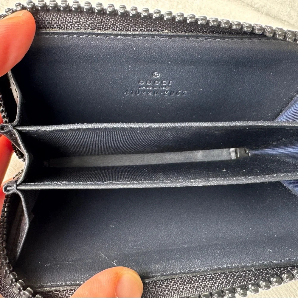 Gucci Blue Floral GG Supreme Zip Wallet - Picture 5 of 7
